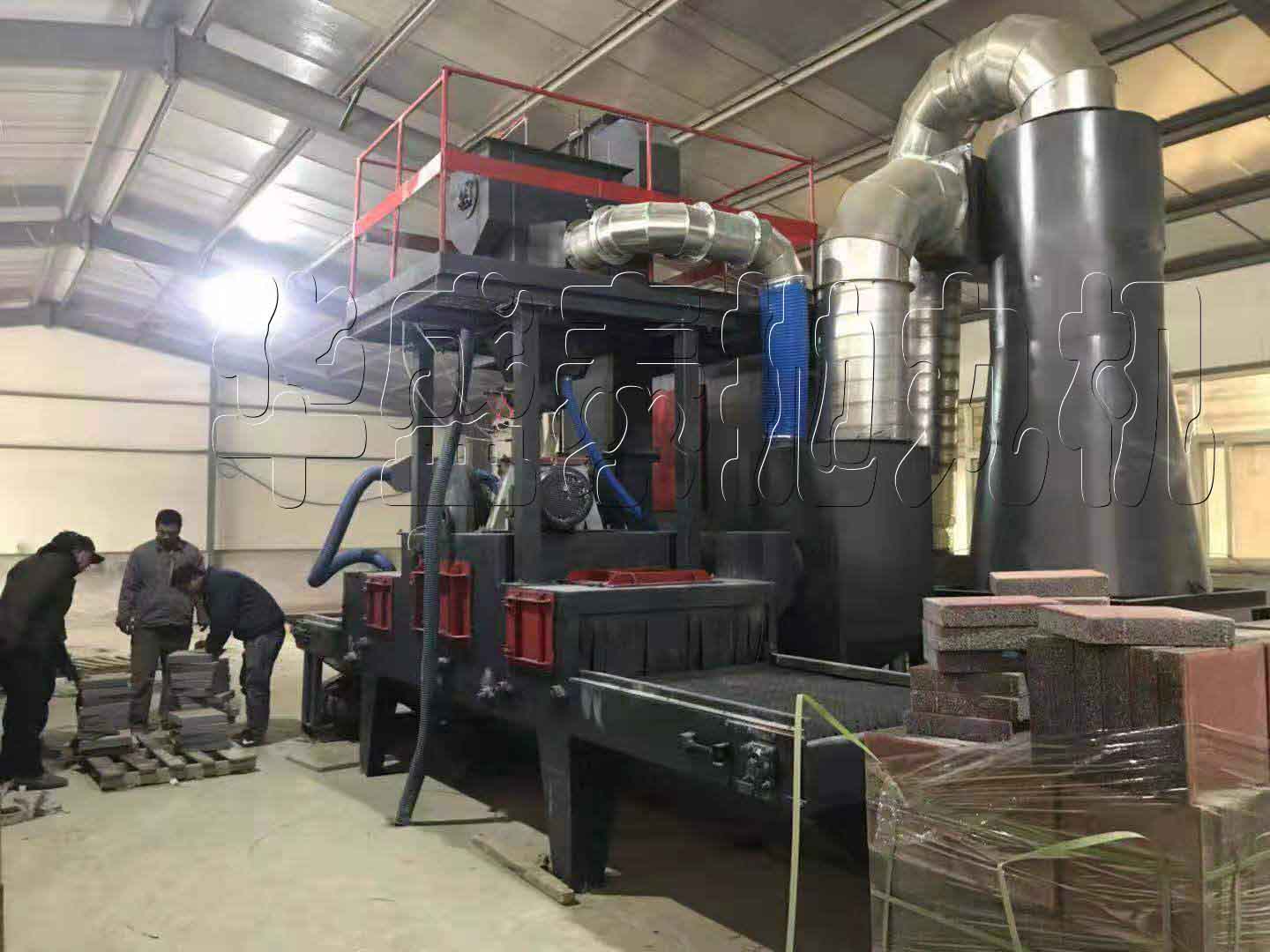 hst履帶通過式拋丸機(jī)的優(yōu)勢有哪些？